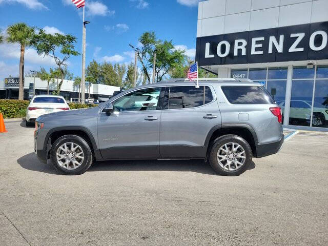 2022 GMC Acadia SLT