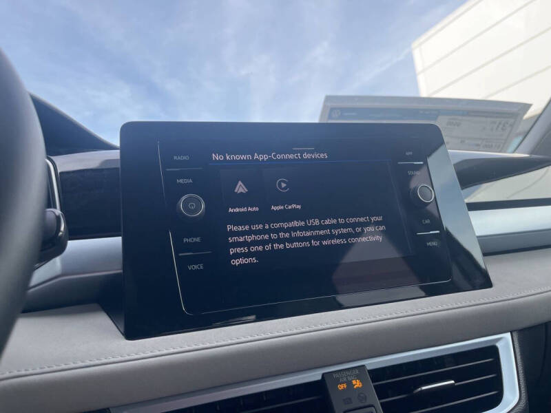 2026 Volkswagen Taos SE
