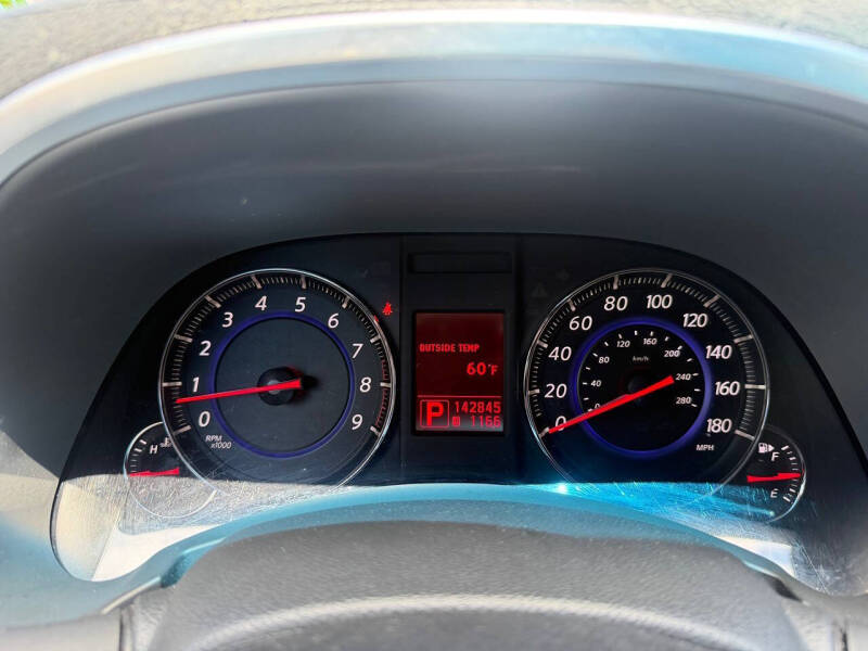 2011 Infiniti FX35