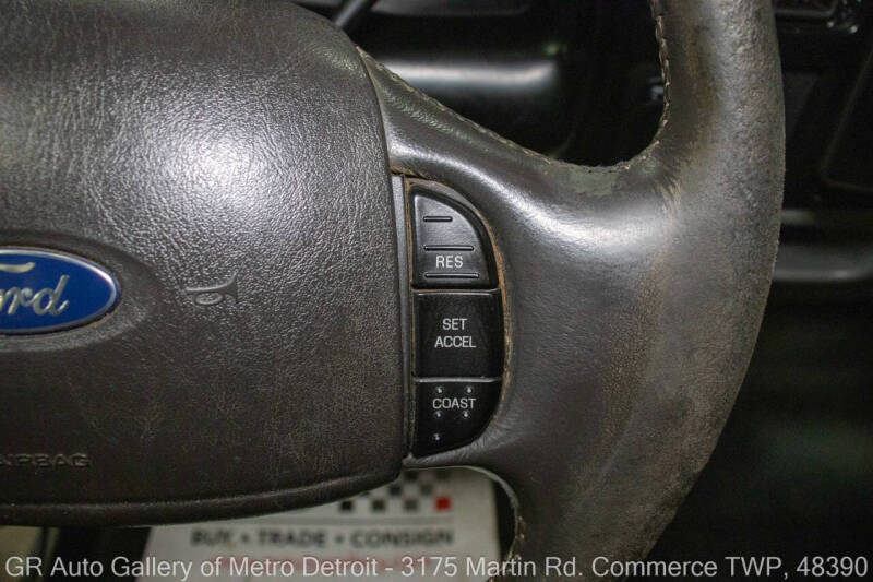 2005 Ford Excursion XLT