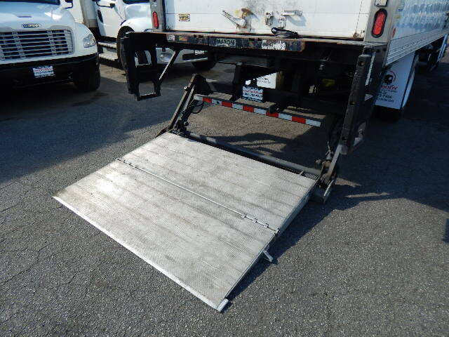 2016 Freightliner M2 106