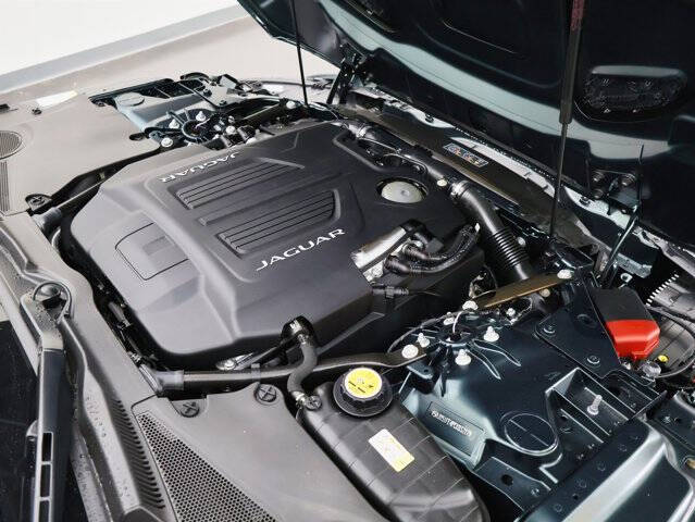 2023 Jaguar F-TYPE R