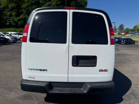 2017 GMC Savana LS 3500