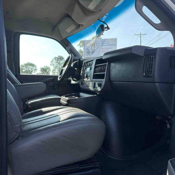 2018 Chevrolet Express 2500