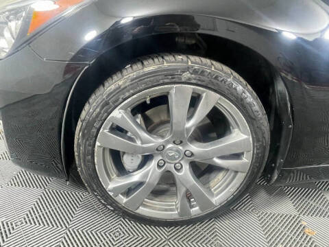 2017 Infiniti Q70L 3.7