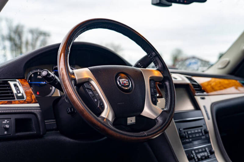 2014 Cadillac Escalade Platinum