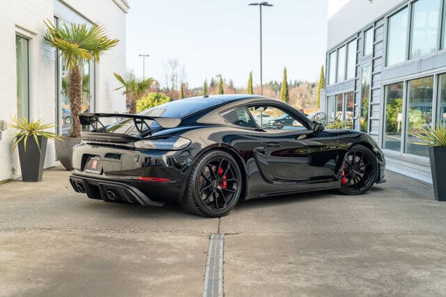 2021 Porsche 718 Cayman 8