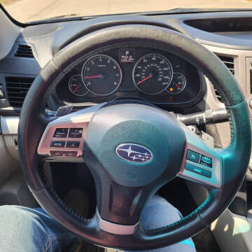 2013 Subaru Legacy 2.5i Premium