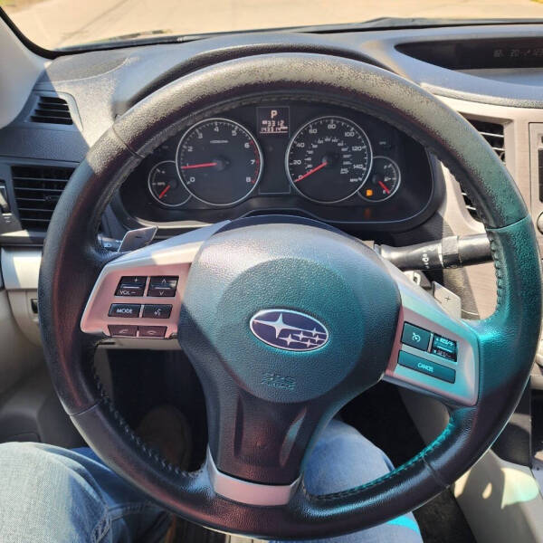 2013 Subaru Legacy 2.5i Premium