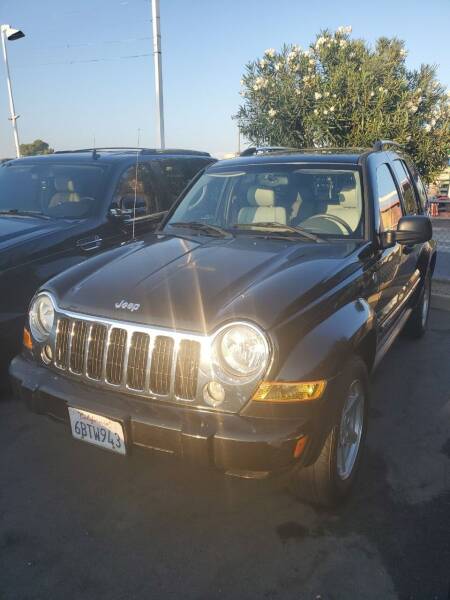 2005 Jeep Liberty for sale at Thomas Auto Sales in Manteca CA