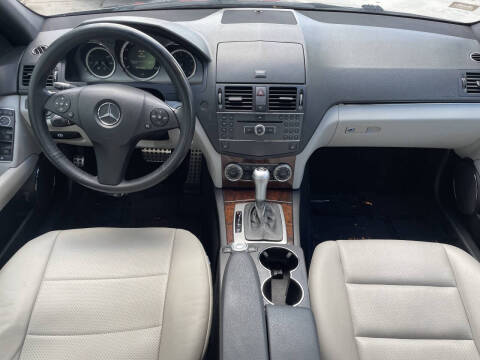 2010 Mercedes-Benz C-Class C 300 Sport