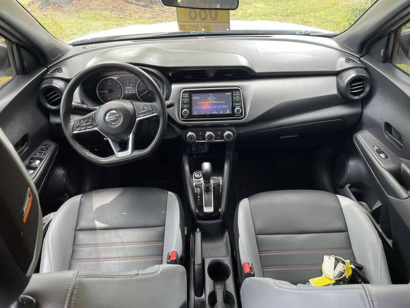 2023 Nissan Kicks SV