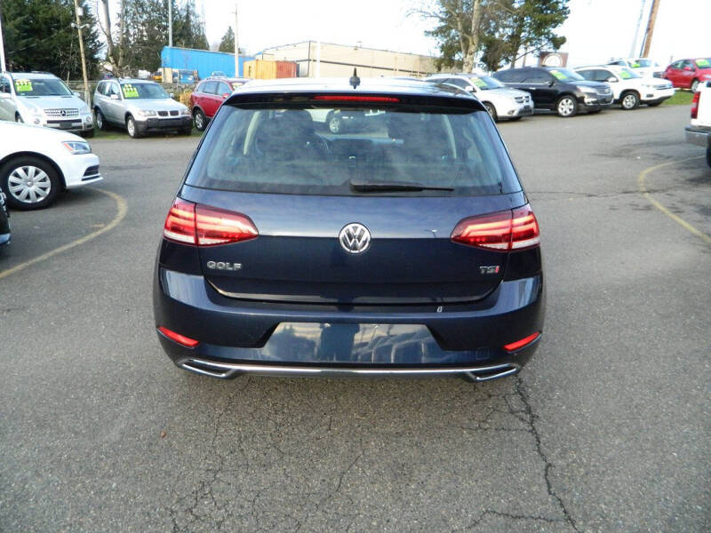 2018 Volkswagen Golf TSI S