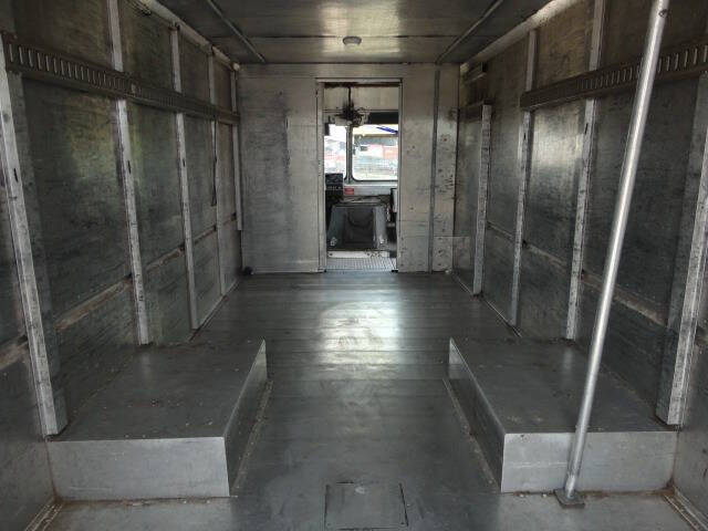 2005 Workhorse P42
