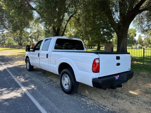 2011 Ford F-350 Super Duty XL