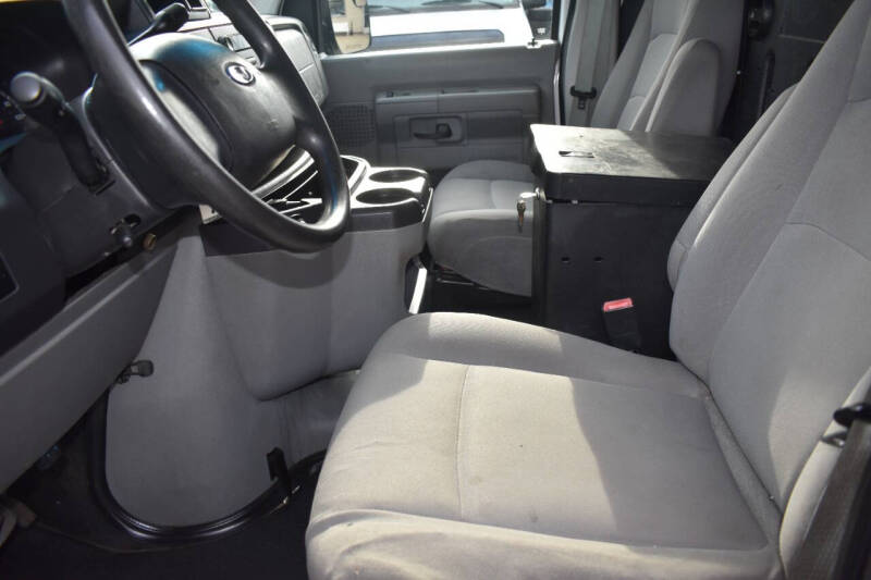 2011 Ford E-Series E-250