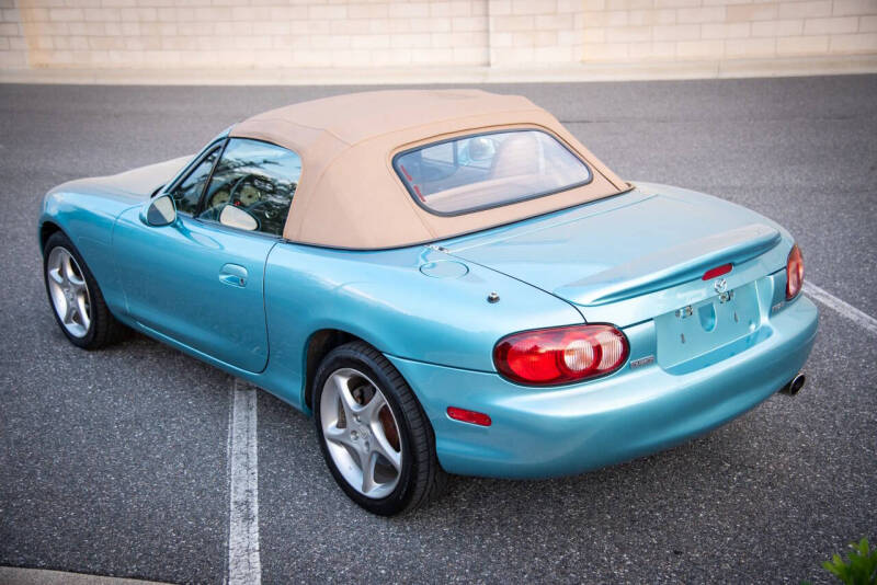 2002 Mazda MX-5 Miata