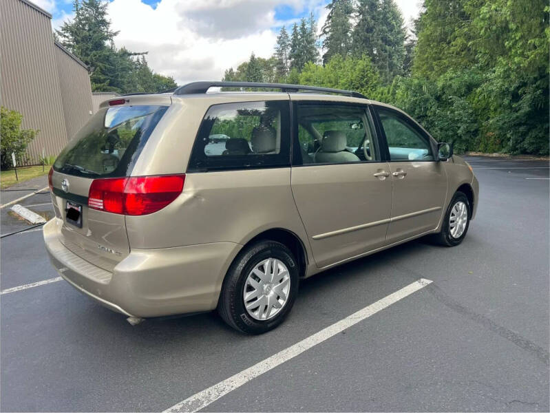 2005 Toyota Sienna