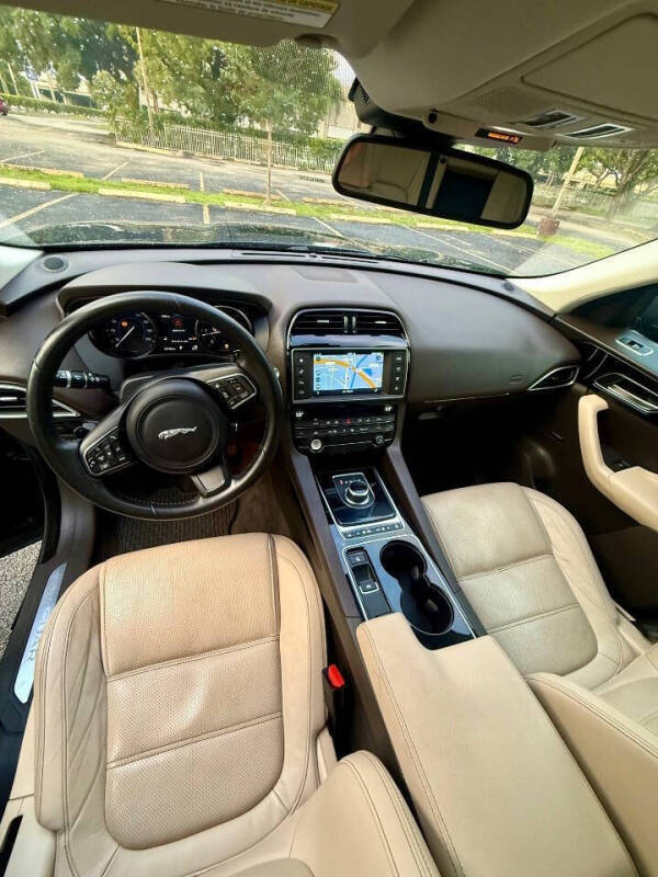 2017 Jaguar F-PACE 20d Prestige