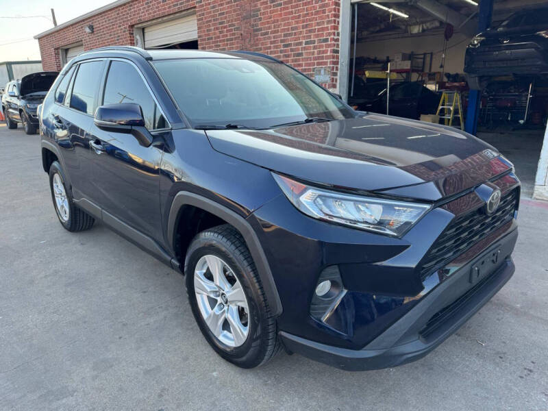 2019 Toyota RAV4 for sale at Tex-Mex Auto Sales LLC in Lewisville TX