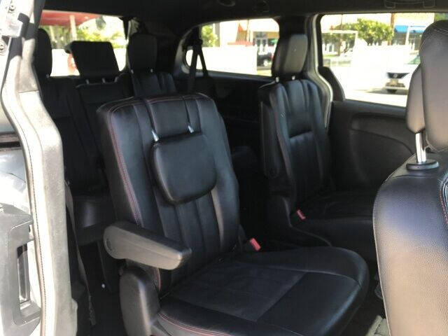2016 Dodge Grand Caravan R/T