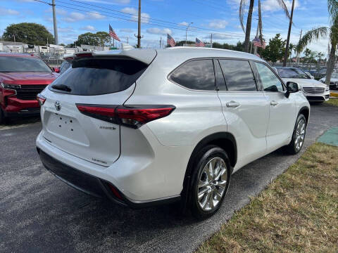 2023 Toyota Highlander Hybrid Limited