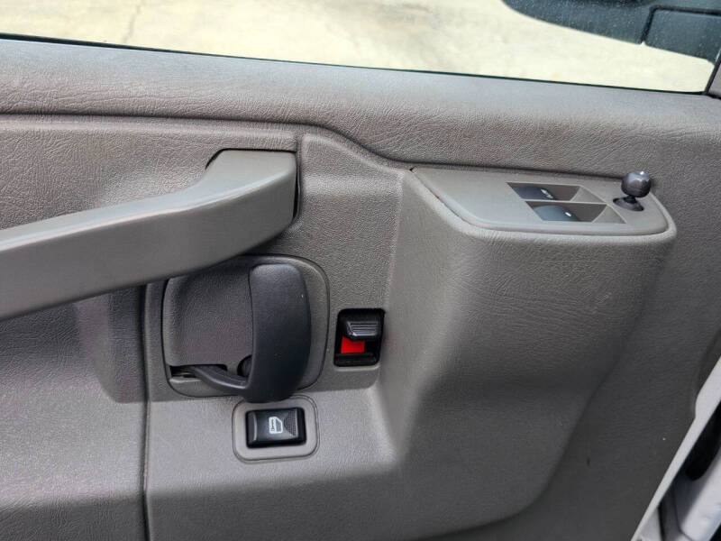 2021 Chevrolet Express 2500