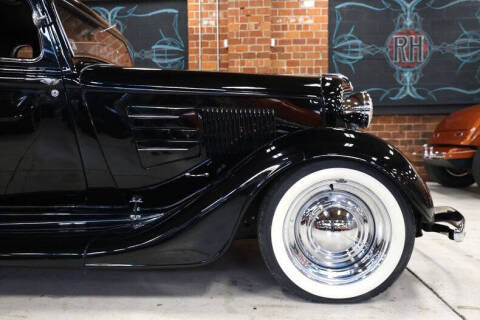 1934 Plymouth Barracuda