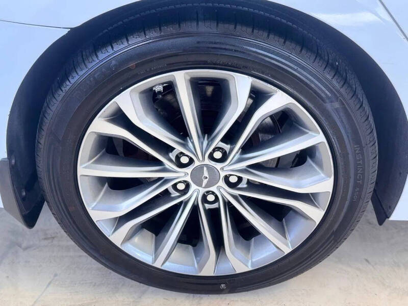 2016 Hyundai Genesis