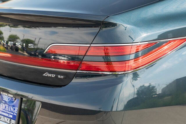 2022 Genesis G90