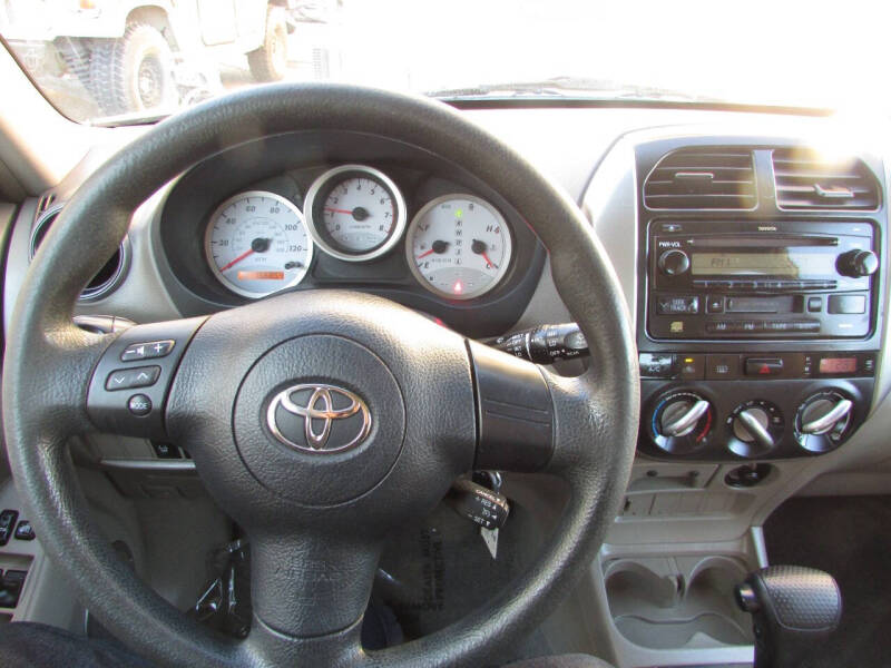 2005 Toyota RAV4 Base photo 8