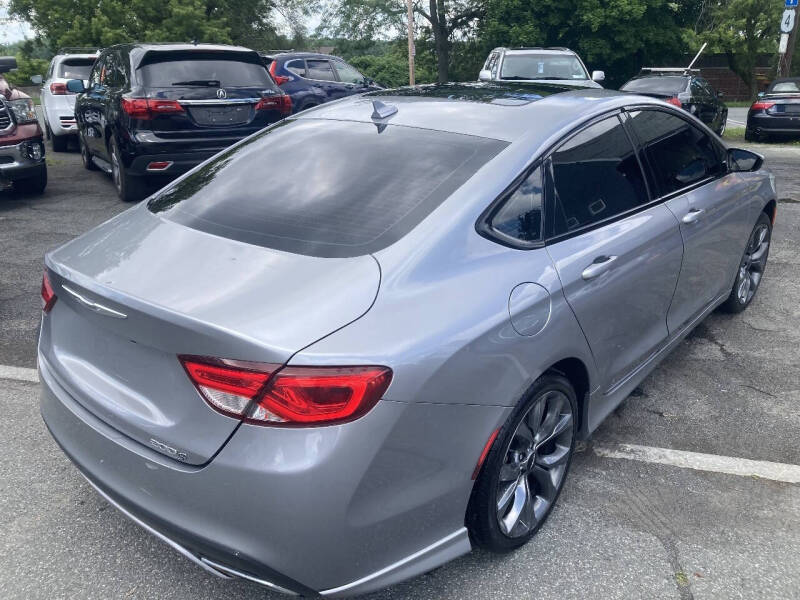 2016 Chrysler 200 S