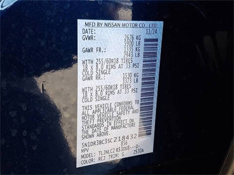 2025 Nissan Pathfinder SV