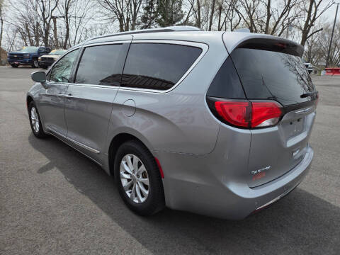2018 Chrysler Pacifica Touring L