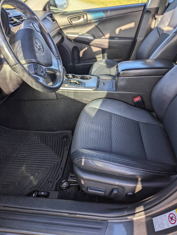 2014 Toyota Camry SE