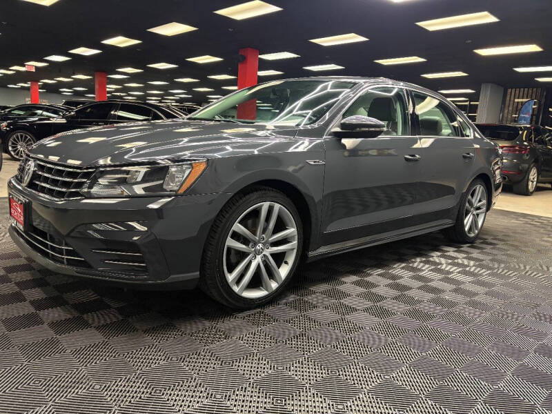 2017 Volkswagen Passat 1.8T R-Line