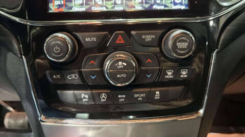 2022 Jeep Grand Cherokee WK Laredo E