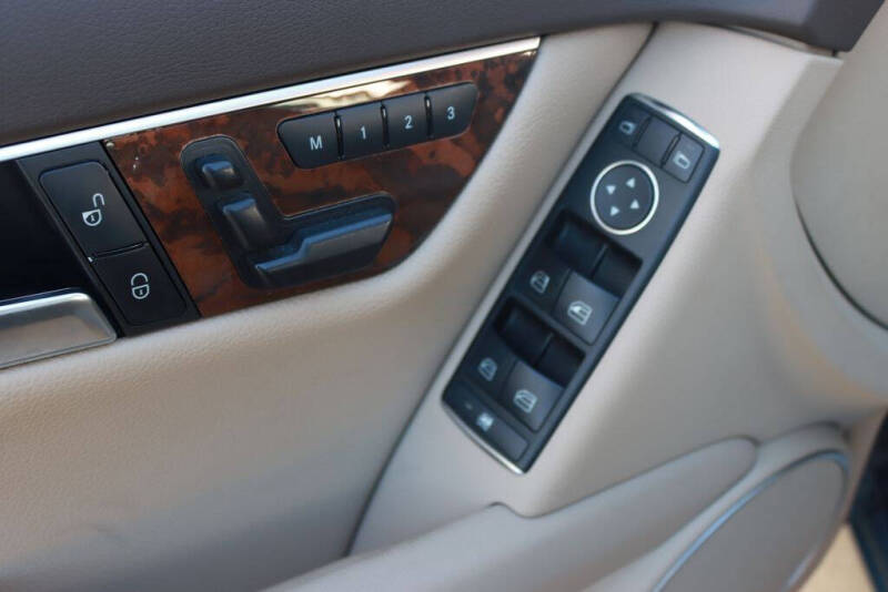 2012 Mercedes-Benz C-Class