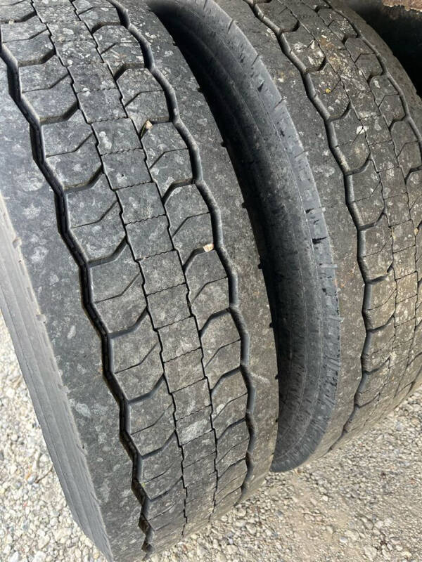 2005 Freightliner M2 106