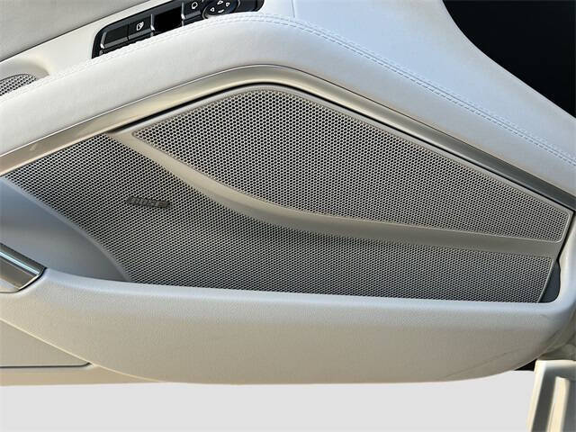 2025 Porsche 718 Cayman Style Edition