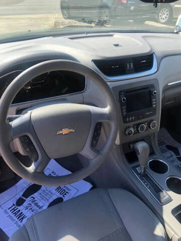 2017 Chevrolet Traverse LS