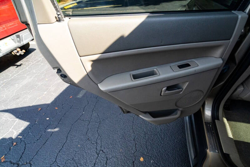 2005 Jeep Grand Cherokee Laredo