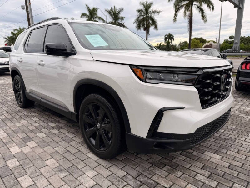 2025 Honda Pilot Black Edition's photo