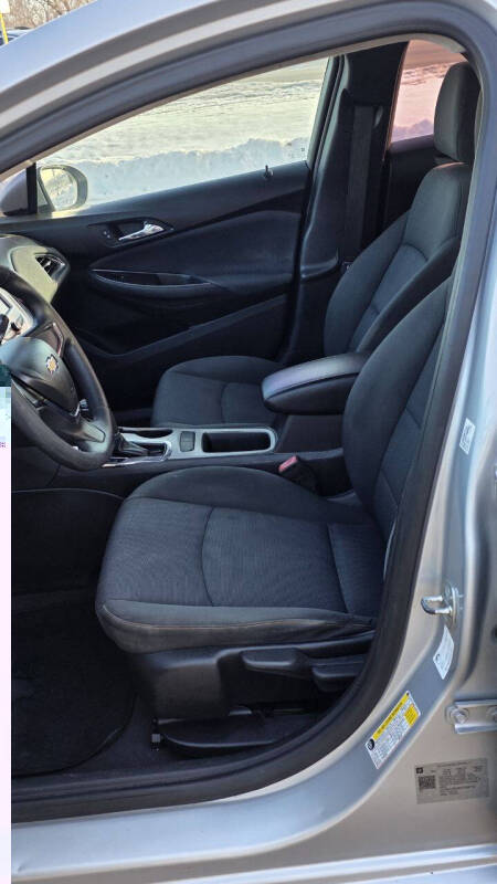 2018 Chevrolet Cruze LS Auto