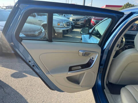 2015 Volvo V60 T5 Drive-E Platinum