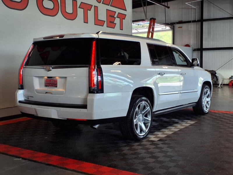 2019 Cadillac Escalade ESV Premium Luxury