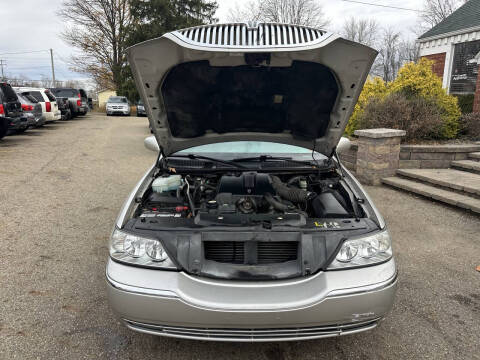 2003 Lincoln Town Car Cartier