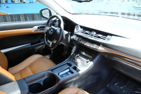 2015 Lexus CT 200h