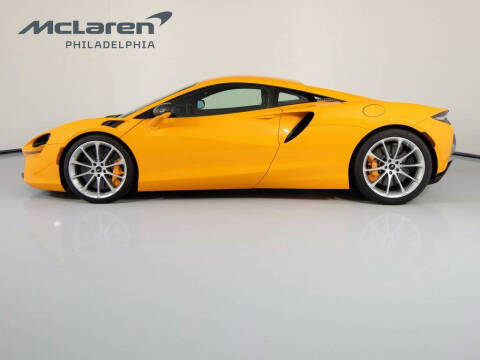 2023 McLaren Artura