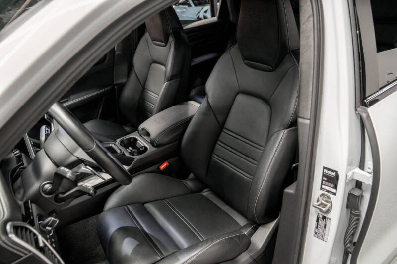 2023 Porsche Cayenne Turbo GT